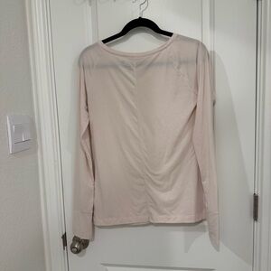 GAP Fit Breathe Soft Blush Long Sleeve Tee Size Small Athletic lightweight